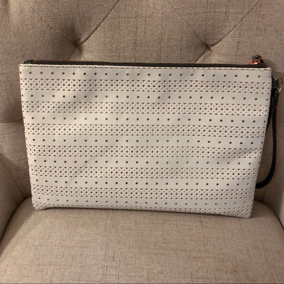 Victoria’s Secret clutch - Picture 2 of 4